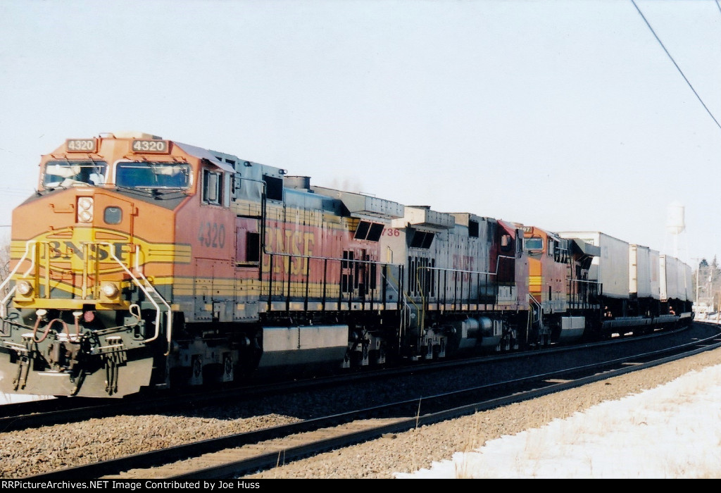 BNSF 4320 East